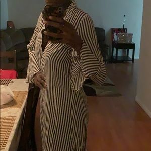 L’Academie Alex duster in grey and white stripes